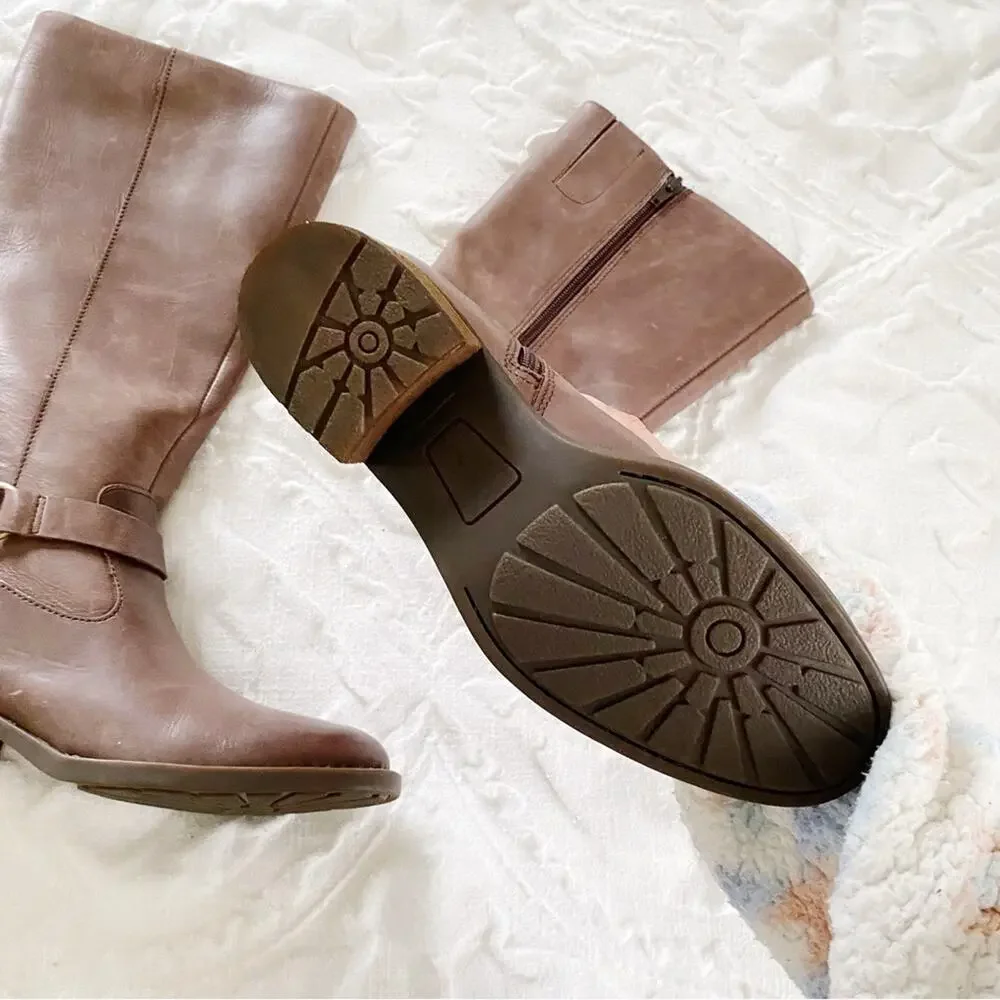 Born Saddler Tall Taupe Distressed Boots Size 6 New